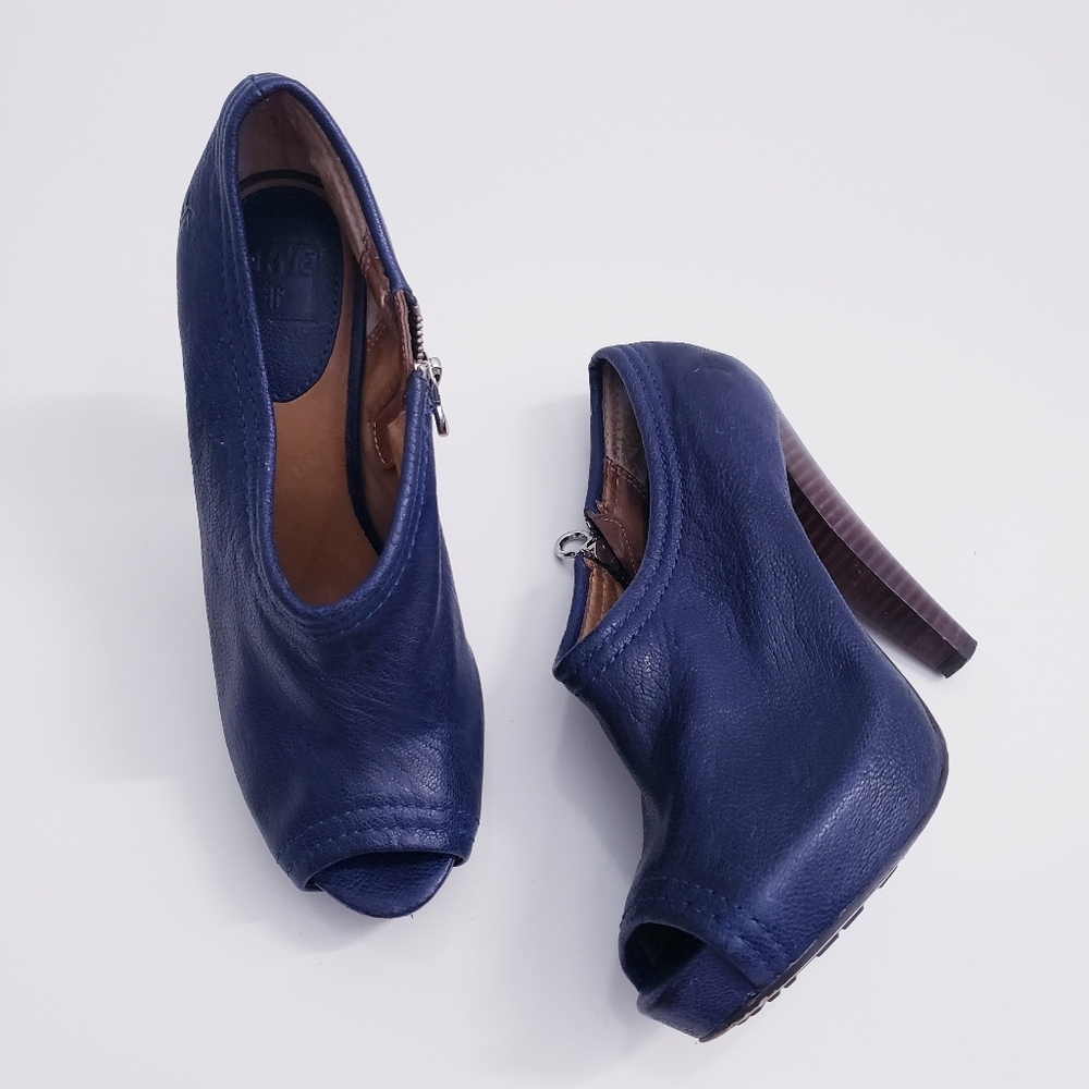 Frye Edie Ankle Heel Pump Open Toe